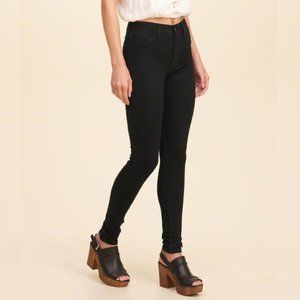 HOLLISTER black low rise super skinny jeans